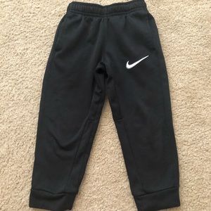 Boys Nike black athletic pants 4T